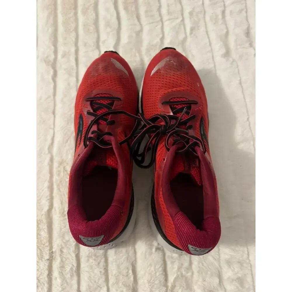 Brooks Men's Running Shoes Red Black Athletic Sneakers Size 11 D Pre-Owned